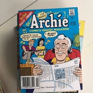Archie Comics Digest Magazine No.102 - Bright Blue Cover